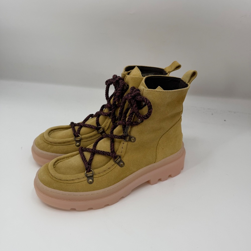 NEW Free People Naguisa Pine Pass Hiker Boot Vanilla Suede Lug Sole Size 37 EU - Picture 6 of 9
